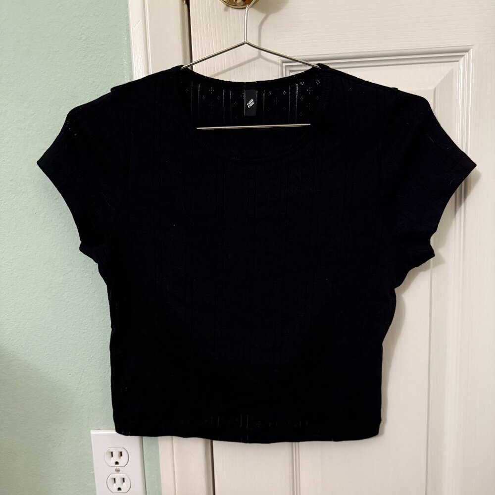 Black Ribbed Crop Top - Picture 8 of 12